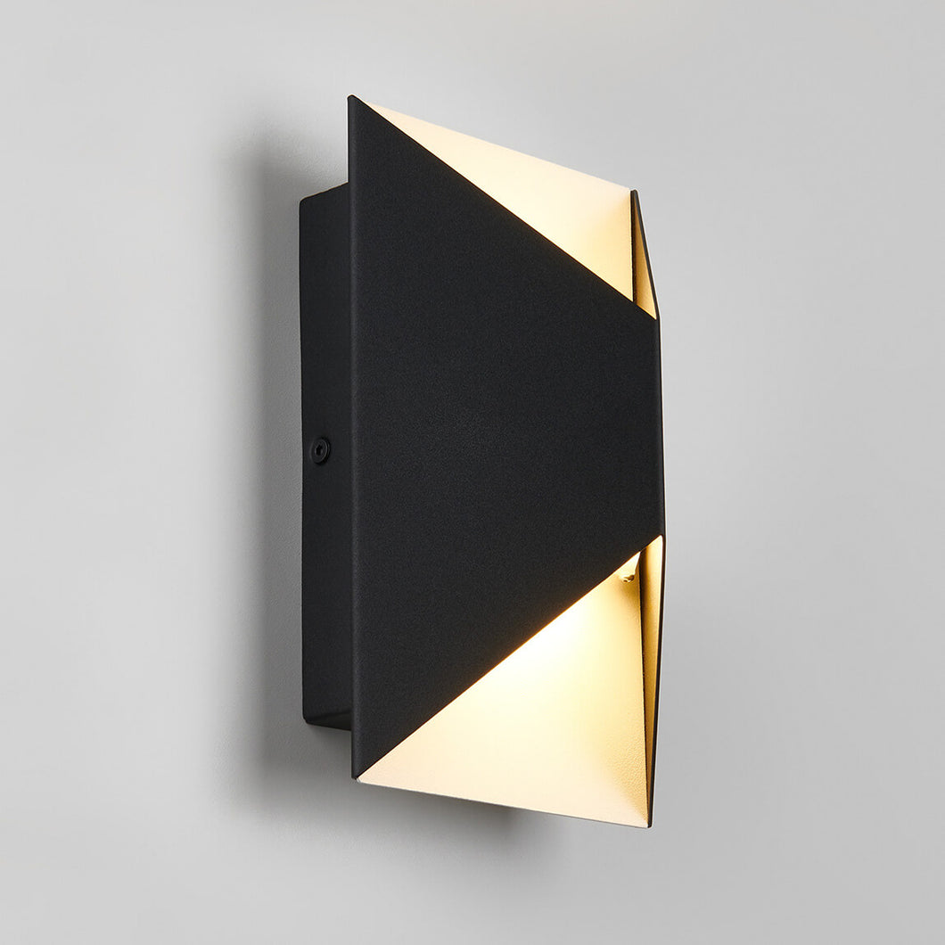 Tria Integrated LED Outdoor Wall Light