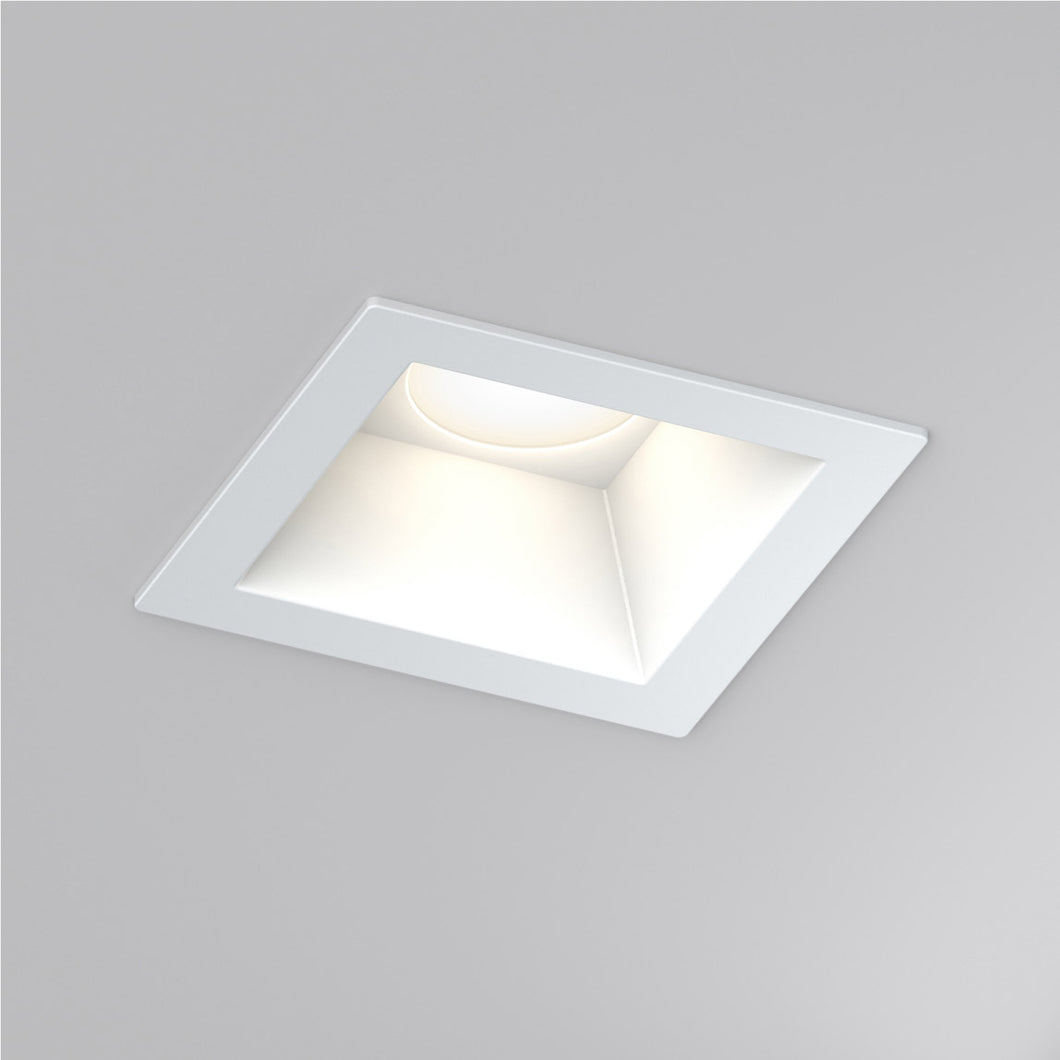 Skyview 4in Regressed Square, 5CCT white