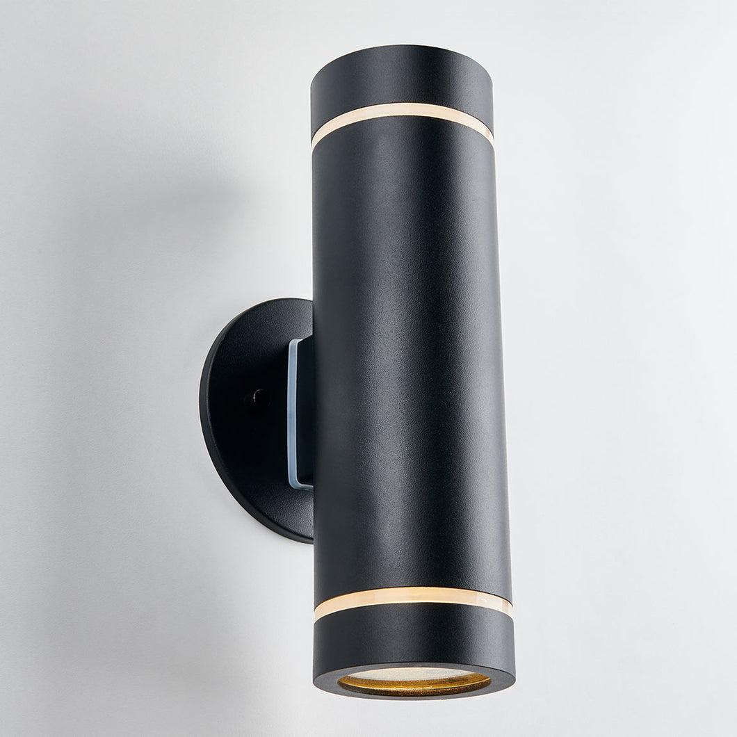 C7 Black Outdoor Wall Light